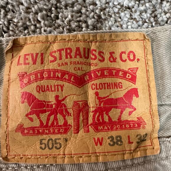 LEVI'S Men's 505 Regular Fit Jeans Size 38X32 - Picture 3 of 10